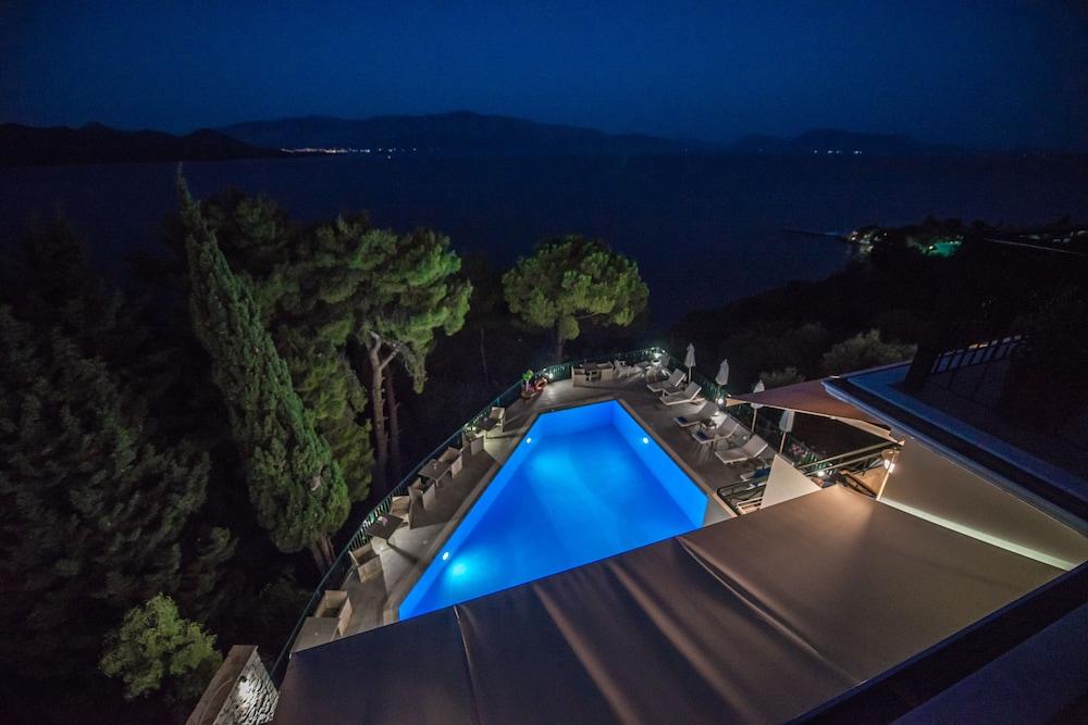 Aliki Hotel ニキアナ エクステリア 写真