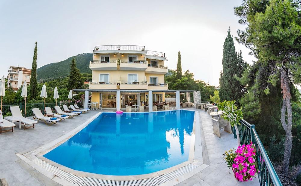 Aliki Hotel ニキアナ エクステリア 写真