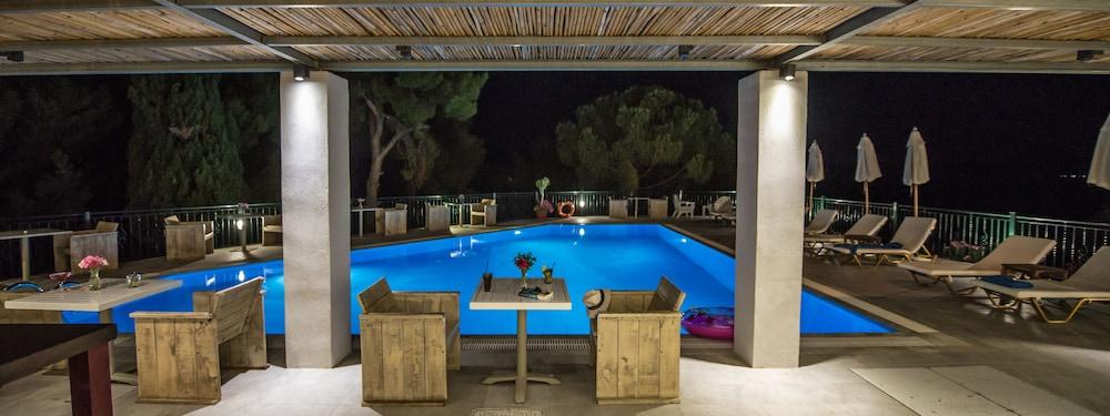 Aliki Hotel ニキアナ エクステリア 写真