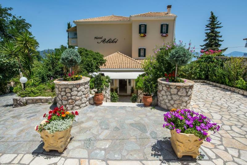 Aliki Hotel ニキアナ エクステリア 写真